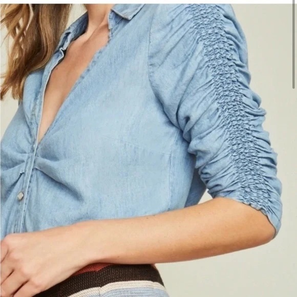 Veronica Beard Jeans Pearl Snap Shirt Chambray Ruched 3/4 Sleeves - Picture 3 of 11